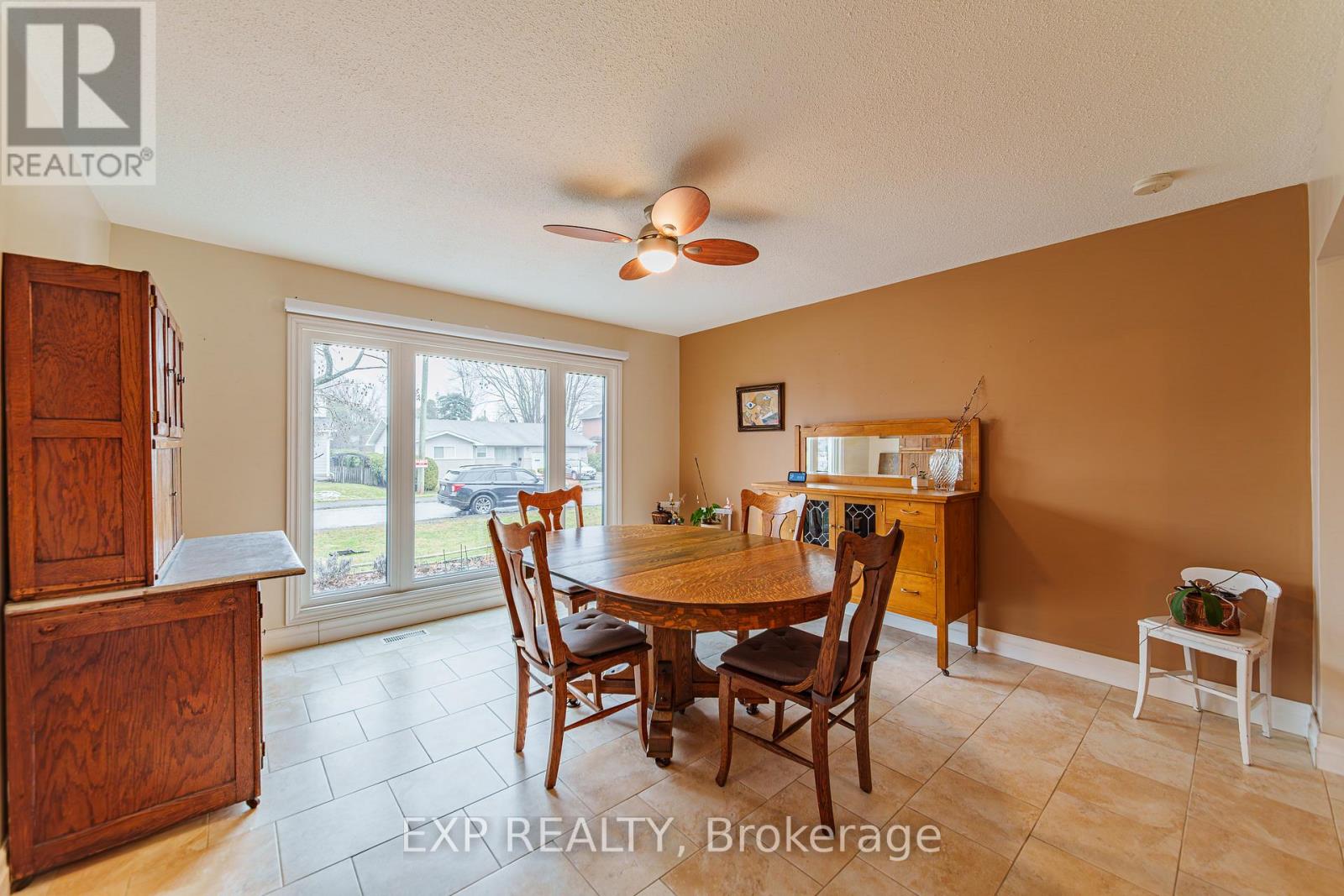 1592 Apeldoorn Avenue, Ottawa, Ontario  K2C 1V5 - Photo 9 - X13015994