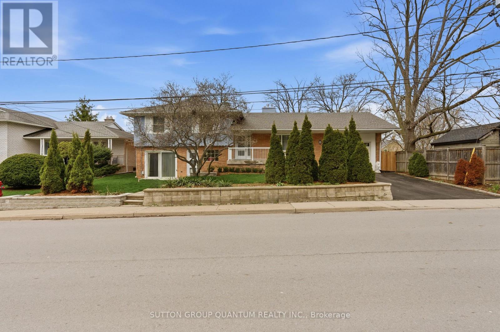 50 Barton Street, Hamilton, Ontario  L9H 1N8 - Photo 3 - X13014196