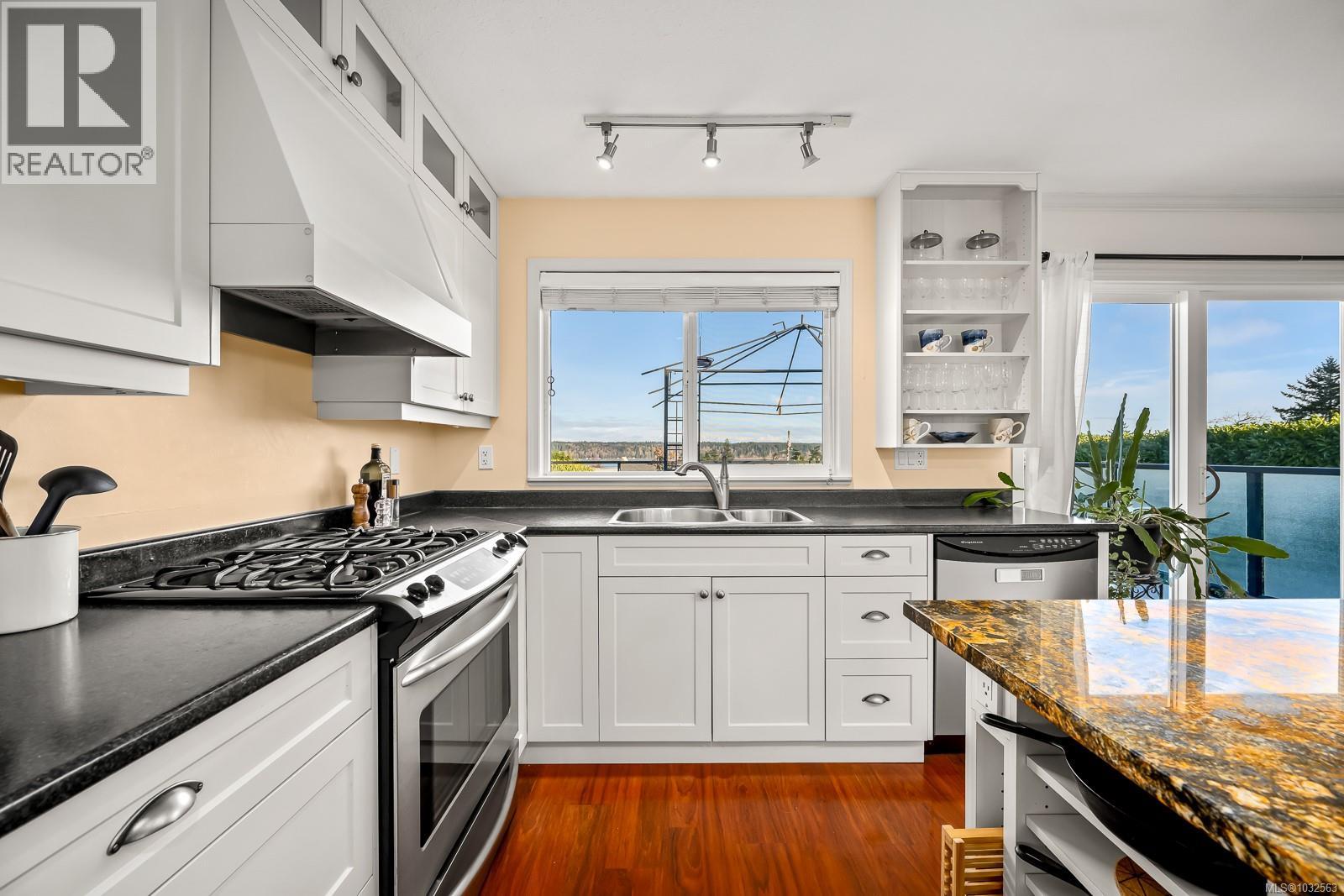 261 Alder St, Campbell River, British Columbia  V9W 2N6 - Photo 16 - 1032563