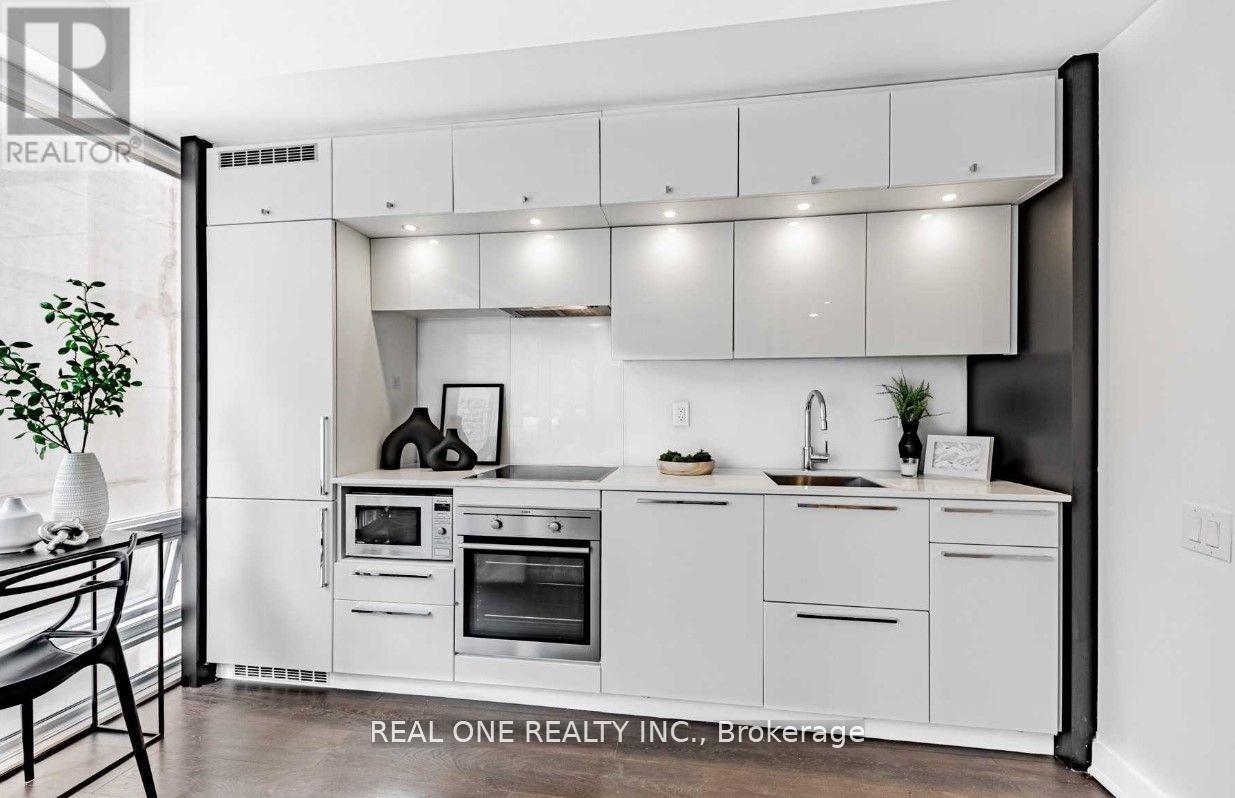 1004 - 15 Grenville Street, Toronto, Ontario  M4Y 1A1 - Photo 3 - C13016024