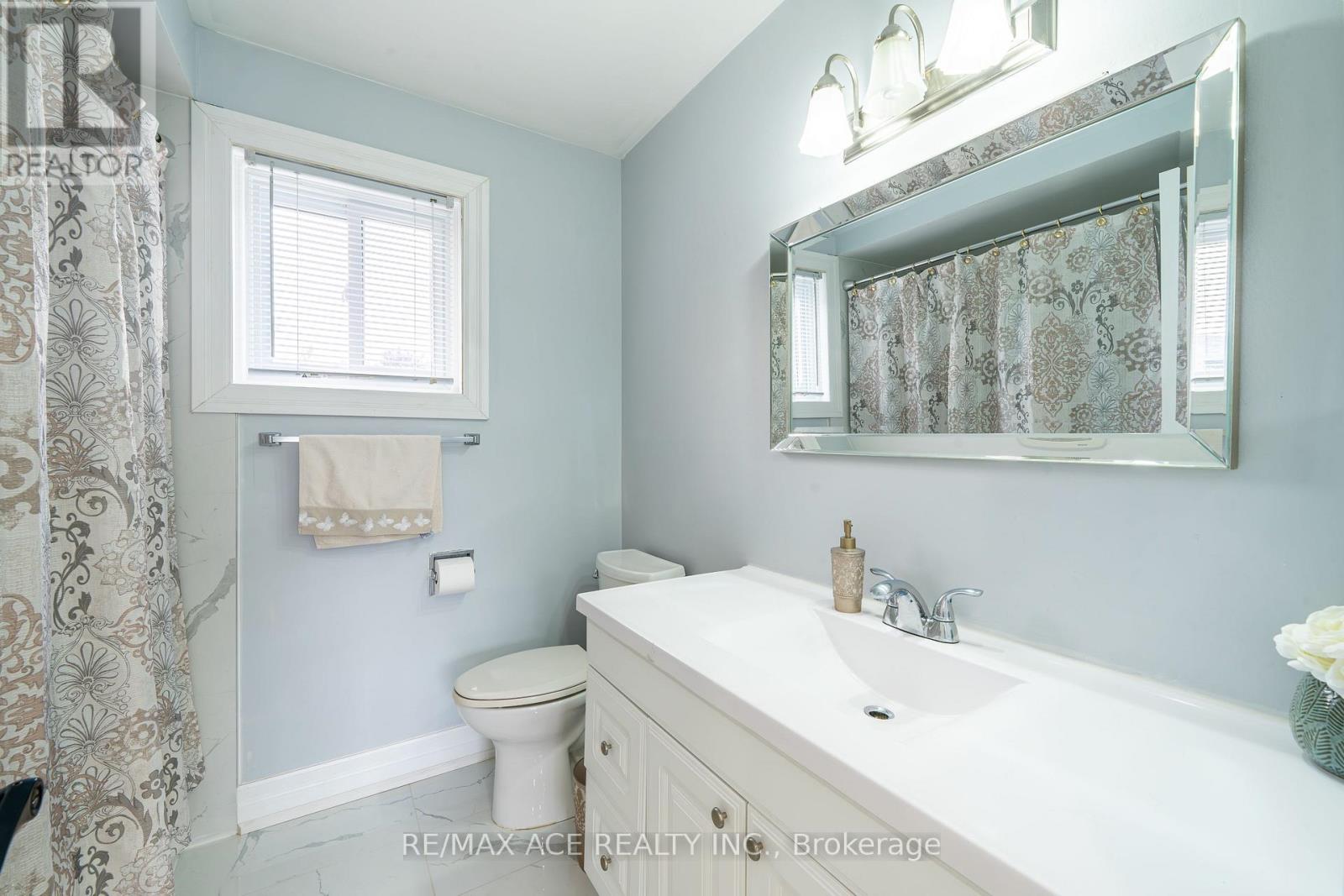 4 Broughton Court, Whitby (Pringle Creek), Ontario  L1N 6Y8 - Photo 31 - E13016018