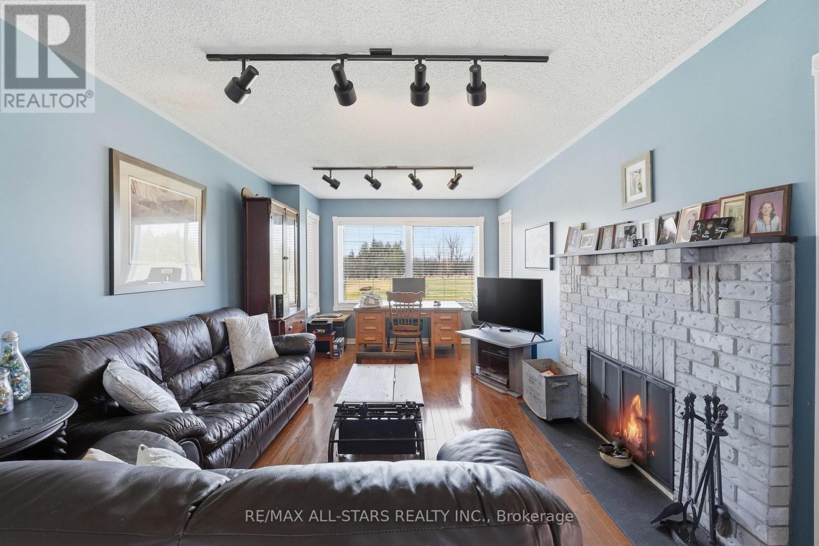 25472 Lakeridge Road, Georgina (Pefferlaw), Ontario  L0E 1N0 - Photo 15 - N13002826