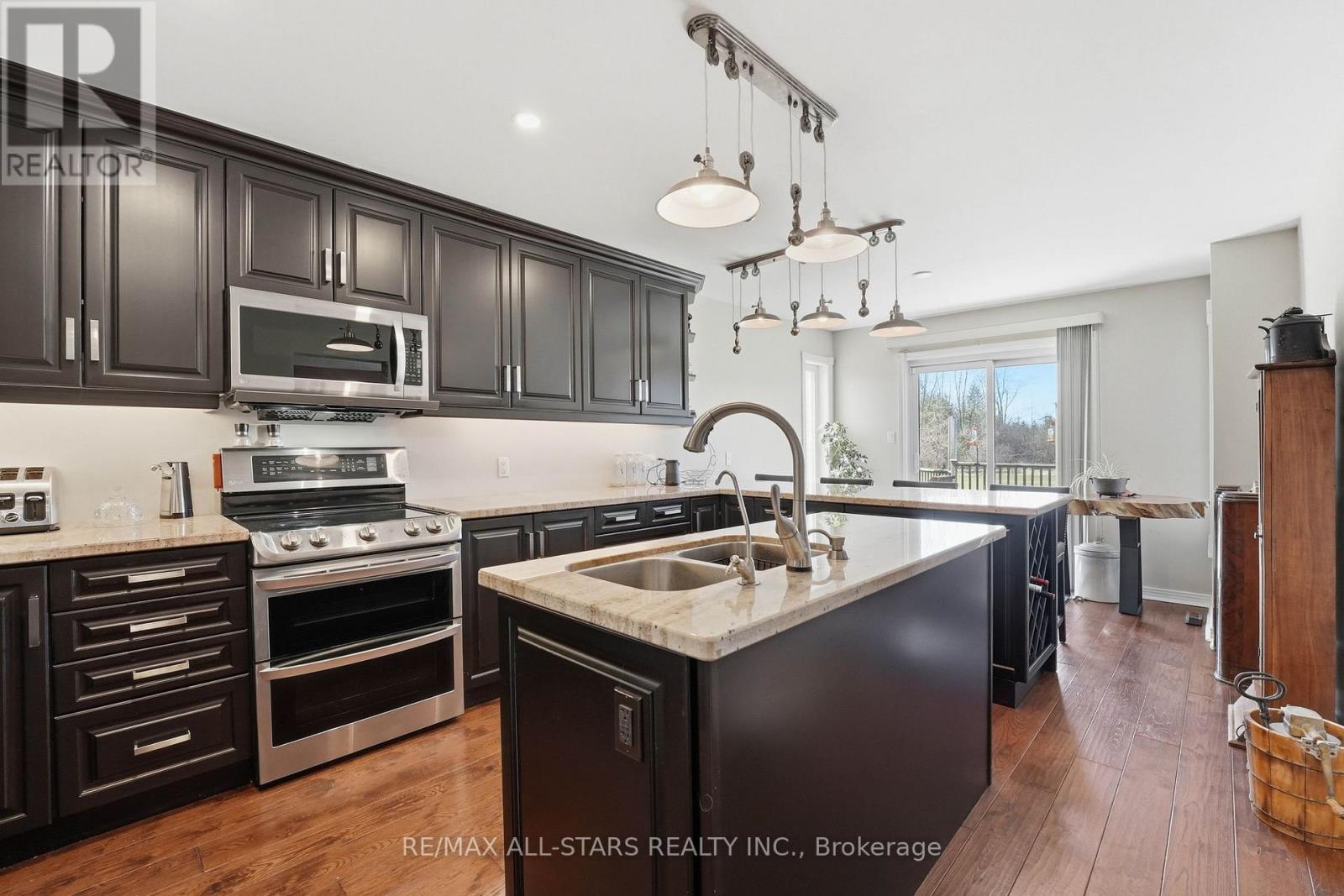 25472 Lakeridge Road, Georgina (Pefferlaw), Ontario  L0E 1N0 - Photo 10 - N13002826