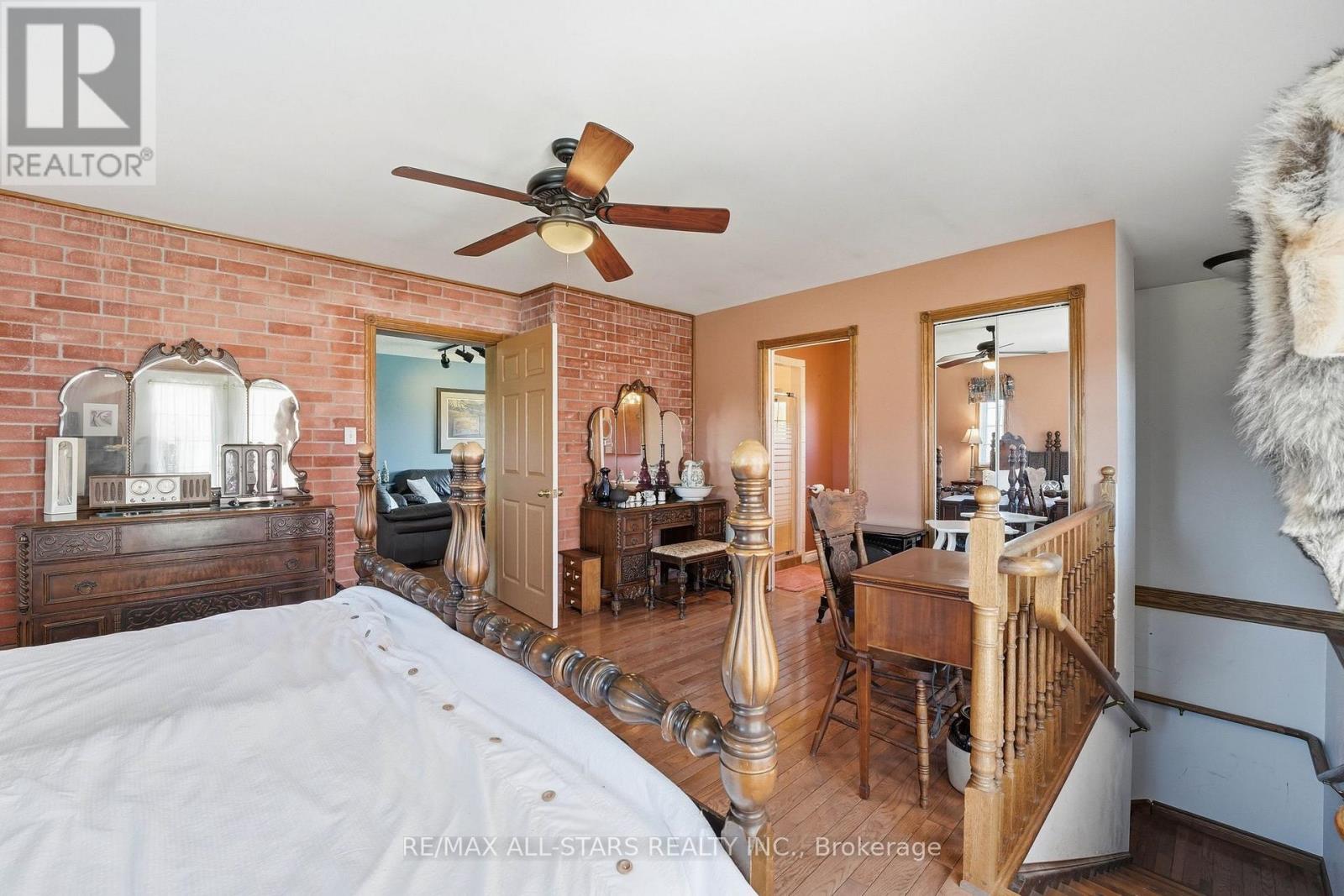 25472 Lakeridge Road, Georgina (Pefferlaw), Ontario  L0E 1N0 - Photo 17 - N13002826