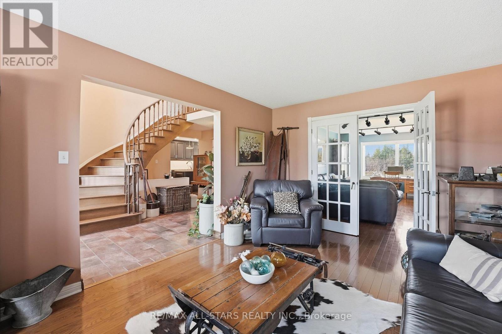 25472 Lakeridge Road, Georgina (Pefferlaw), Ontario  L0E 1N0 - Photo 9 - N13002826