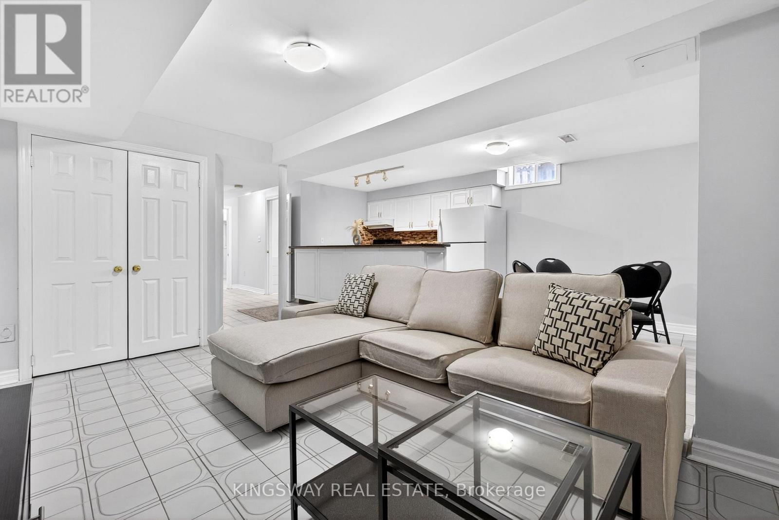 325 Salisbury Lane, Newmarket, Ontario  L3Y 8A6 - Photo 36 - N13016010