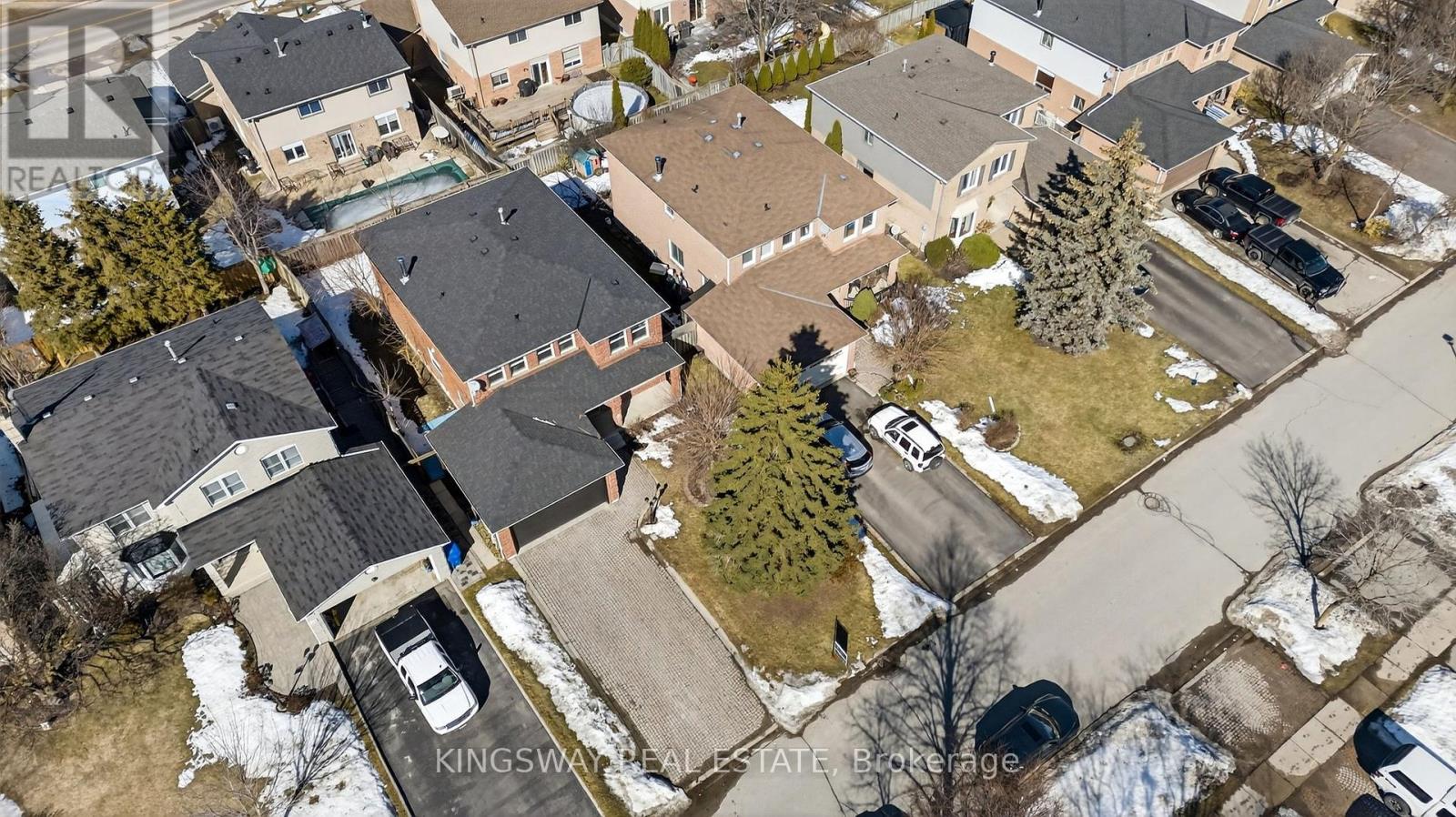 325 Salisbury Lane, Newmarket, Ontario  L3Y 8A6 - Photo 40 - N13016010