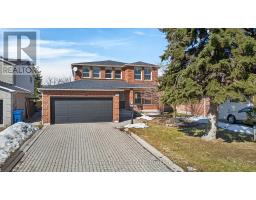 325 SALISBURY LANE, Newmarket, Ontario