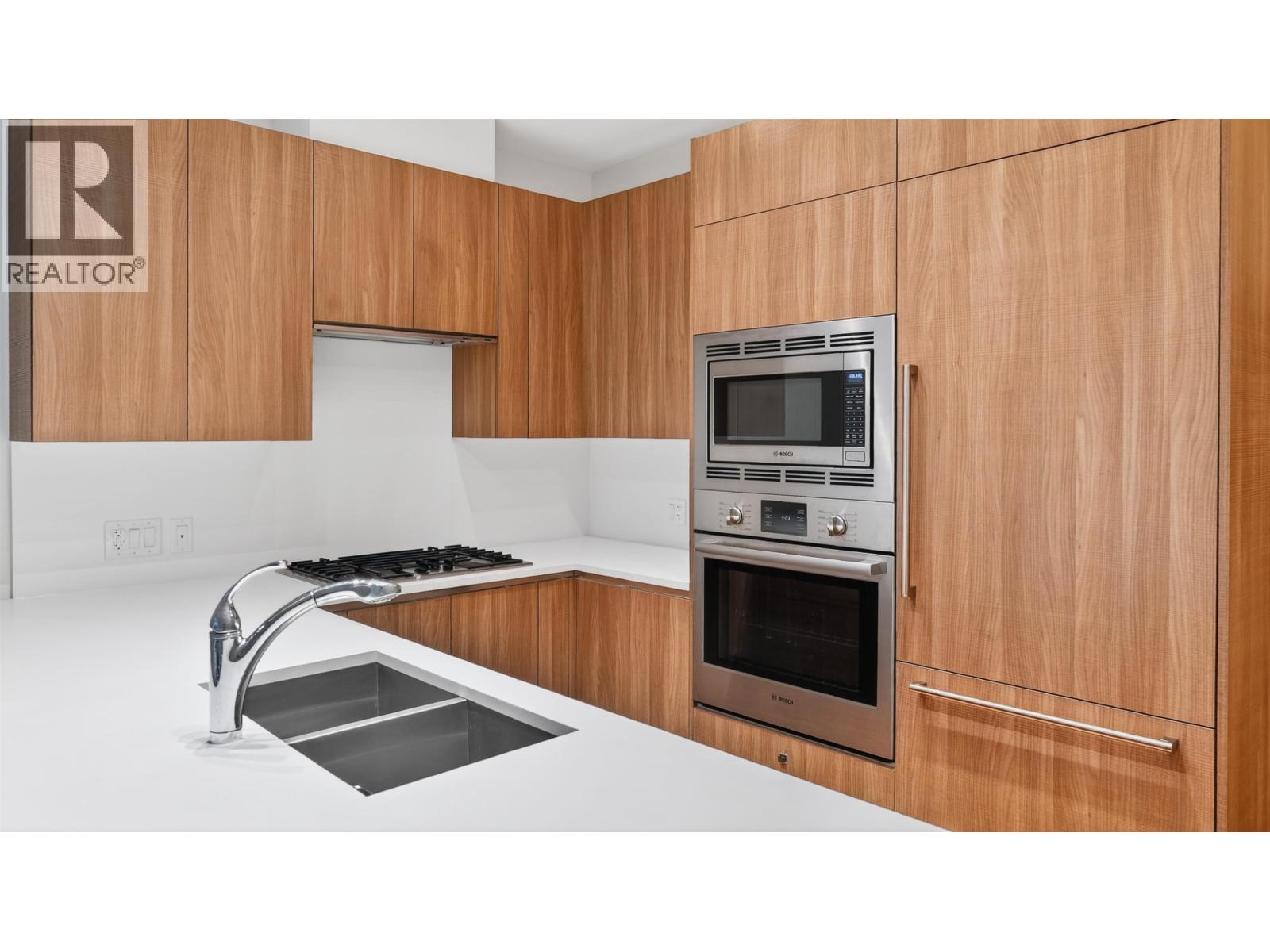 110 175 Victory Ship Way, North Vancouver, British Columbia  V7L 0G1 - Photo 7 - R3112641