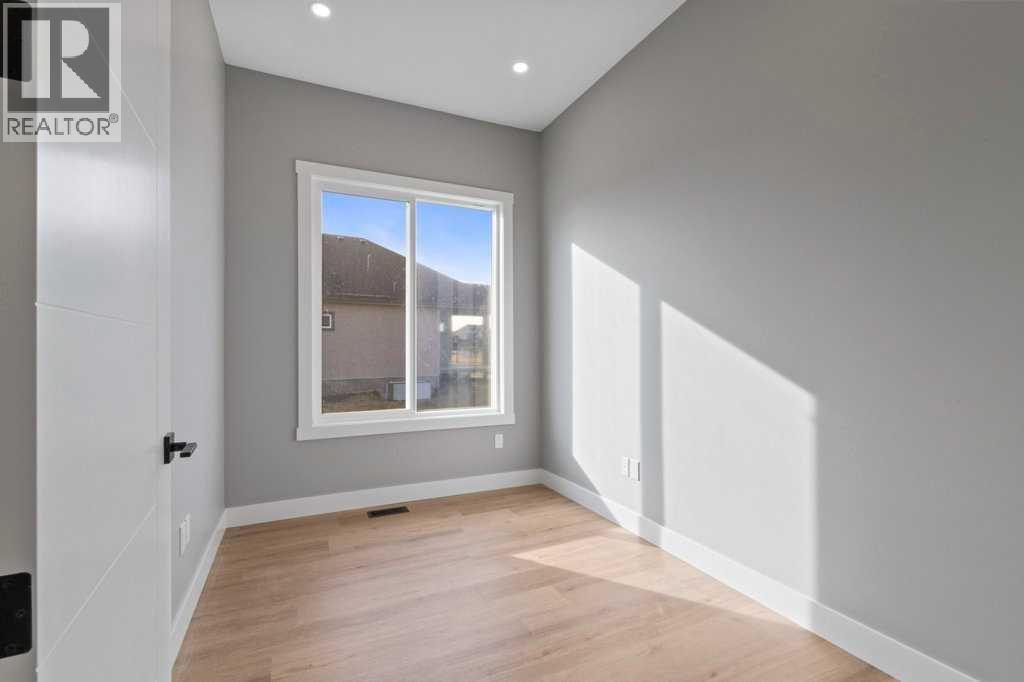 282 Muirfield Crescent, Lyalta, Alberta  T0J 1Y1 - Photo 5 - A2286519