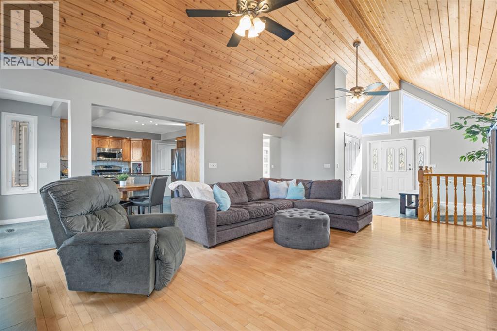 40107 299 Avenue E, Rural Foothills County, Alberta  T1S 4R2 - Photo 5 - A2300207