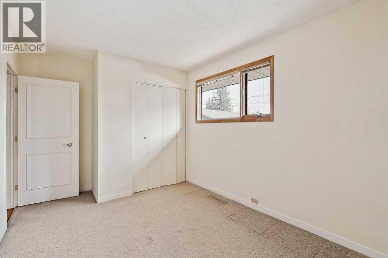 5811 Londonderry Crescent Sw, Calgary, Alberta  T3E 5X7 - Photo 19 - A2302818