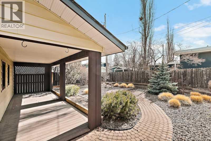 5811 Londonderry Crescent Sw, Calgary, Alberta  T3E 5X7 - Photo 4 - A2302818