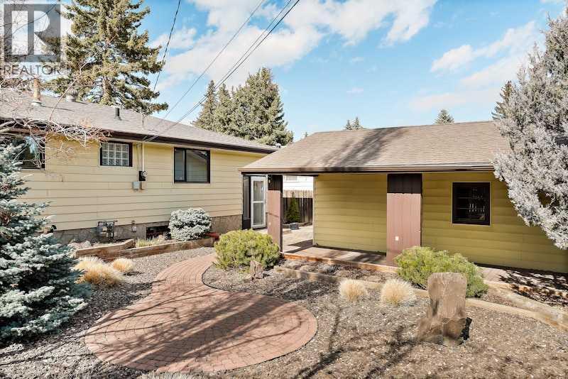 5811 Londonderry Crescent Sw, Calgary, Alberta  T3E 5X7 - Photo 5 - A2302818