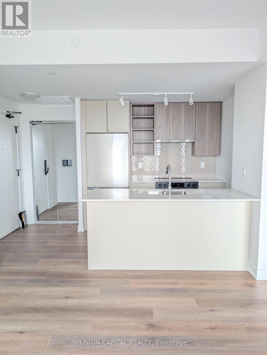 801 - 2075 Lakeshore Road, Burlington, Ontario  L7R 0H3 - Photo 2 - W13015990