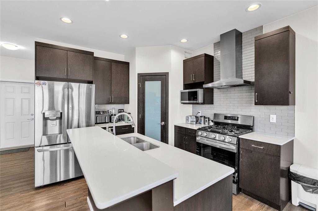 147 Berry Hill Road, Winnipeg, Manitoba  R3Y 2A7 - Photo 13 - 202607567