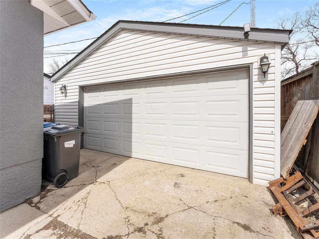 345 Harold Avenue E, Winnipeg, Manitoba  R2C 0R8 - Photo 2 - 202606005