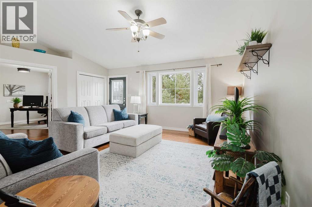 46, 711007 63 Range, Rural Grande Prairie No. 1, Alberta  T8W 5B7 - Photo 1 - A2301083