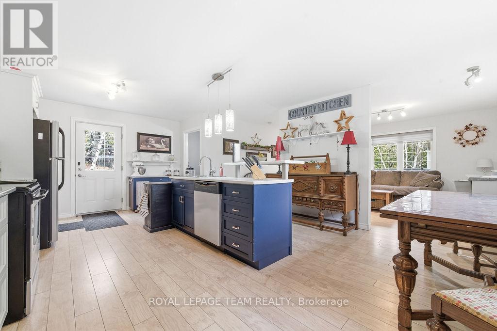 5195 Mcdonald's Corners Road, Lanark Highlands, Ontario  K0G 1M0 - Photo 36 - X13009858