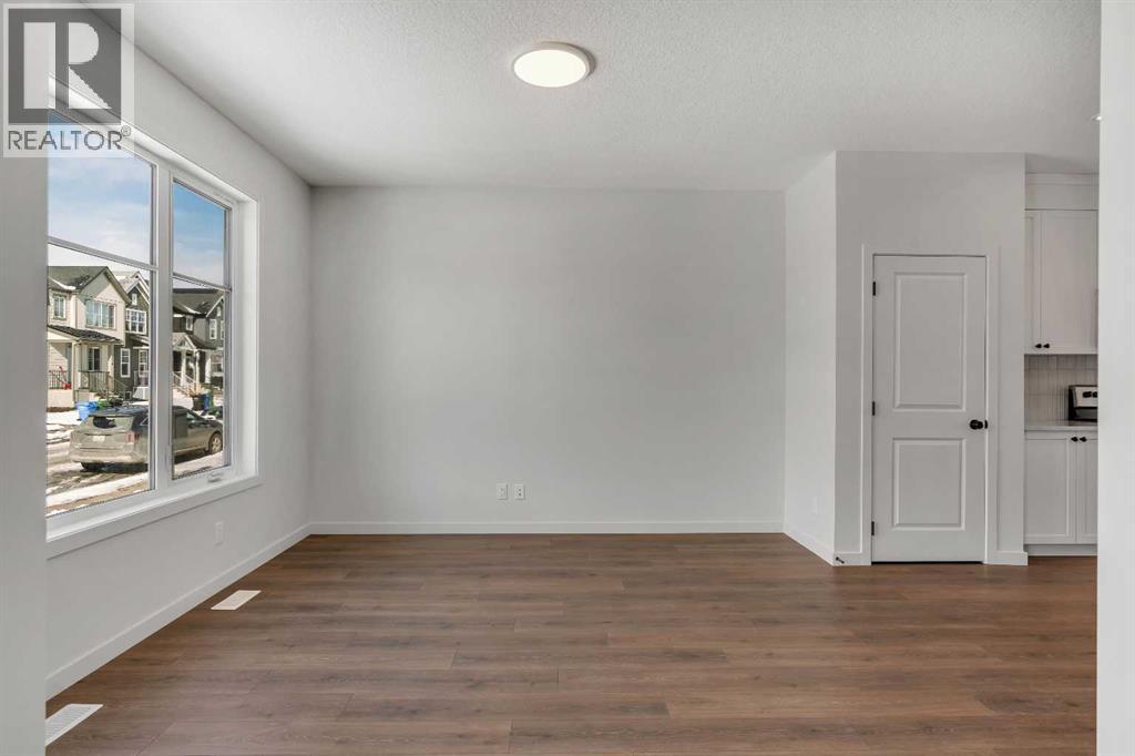 231 Bartlett Crescent SE, Calgary, Alberta  T3M 2N8 - Photo 3 - A2292252