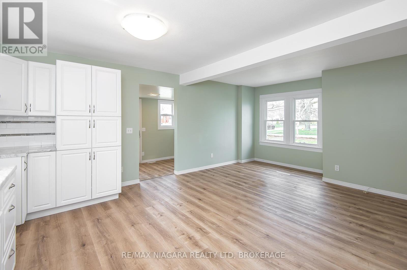 243 North Street N, Fort Erie, Ontario  L2A 3R9 - Photo 13 - X12701192