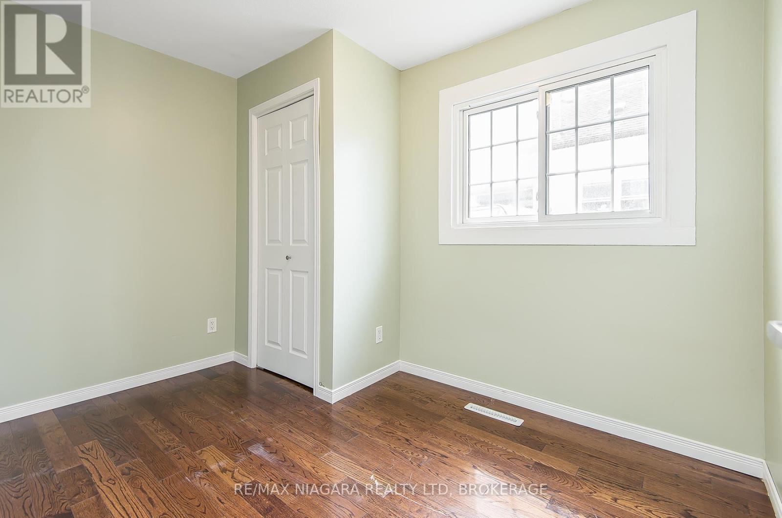 243 North Street N, Fort Erie, Ontario  L2A 3R9 - Photo 19 - X12701192