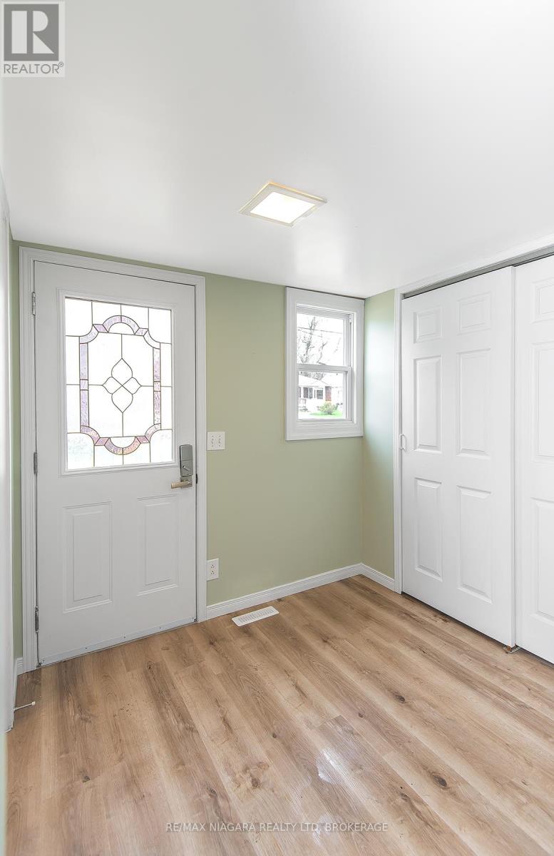 243 North Street N, Fort Erie, Ontario  L2A 3R9 - Photo 6 - X12701192