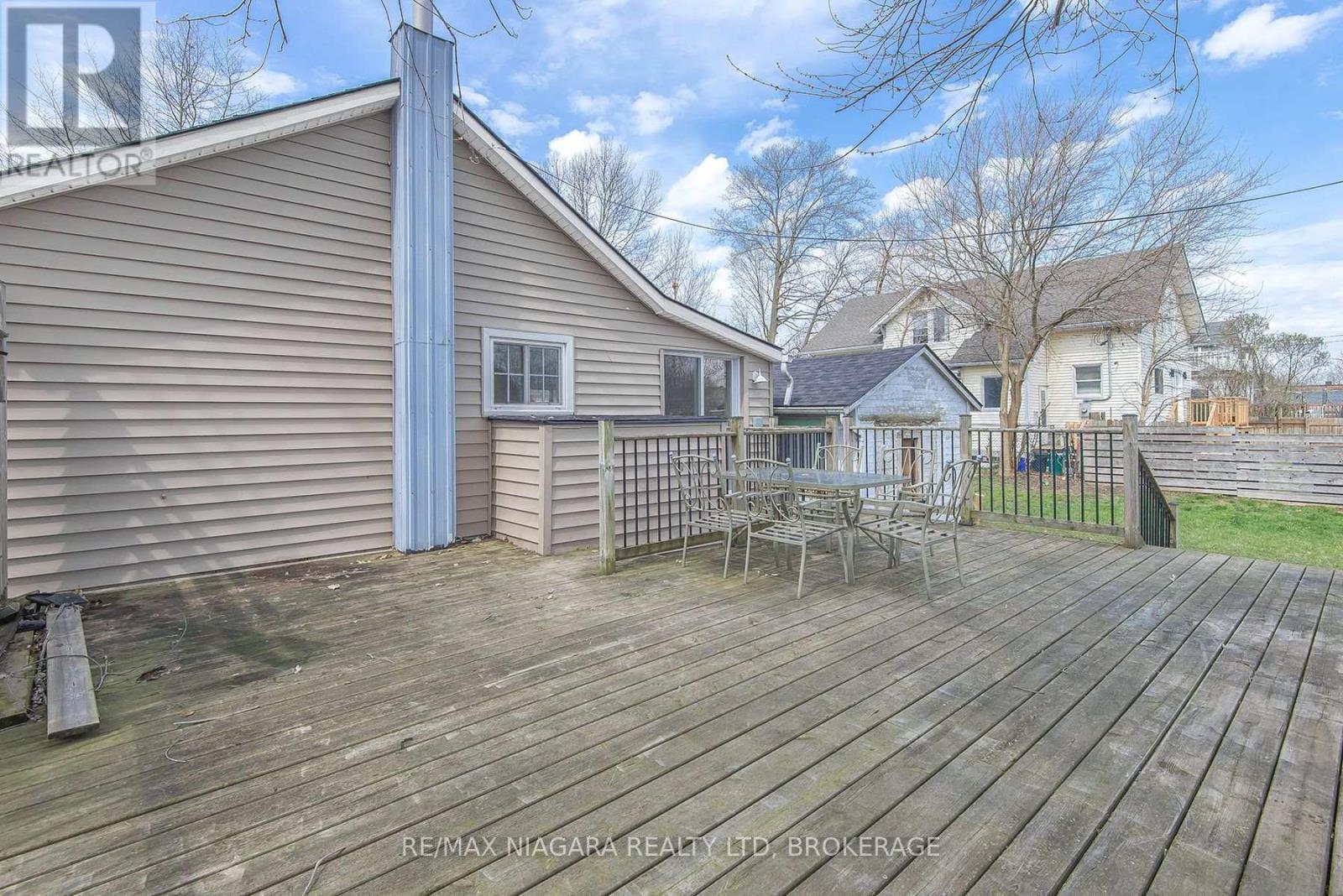 243 North Street N, Fort Erie, Ontario  L2A 3R9 - Photo 33 - X12701192