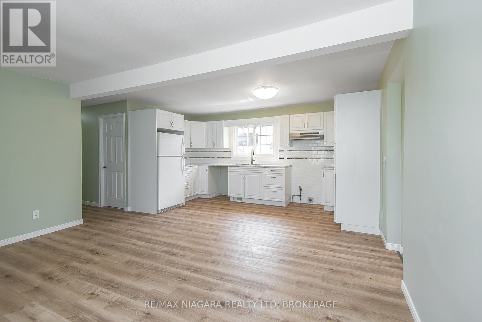 243 North Street N, Fort Erie, Ontario  L2A 3R9 - Photo 9 - X12701192