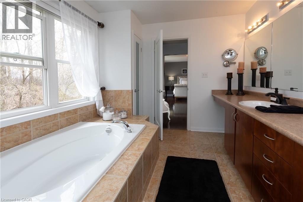 103 Glazebrook Crescent, Cambridge, Ontario  N1T 2H8 - Photo 21 - 40822076