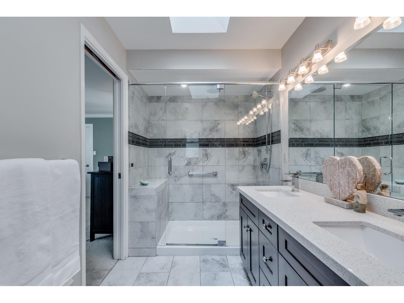 12673 Ocean Cliff Drive, Surrey, British Columbia  V4A 5Z6 - Photo 26 - R3112683