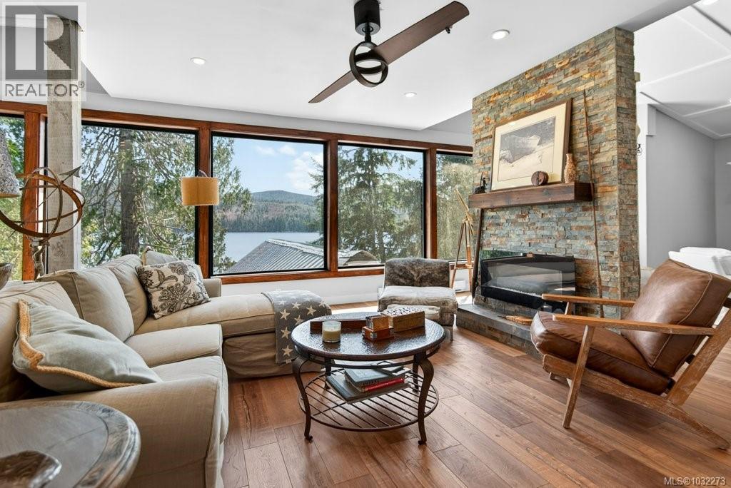 276 Winter Harbour Rd, Winter Harbour, British Columbia  V0N 3L0 - Photo 5 - 1032273