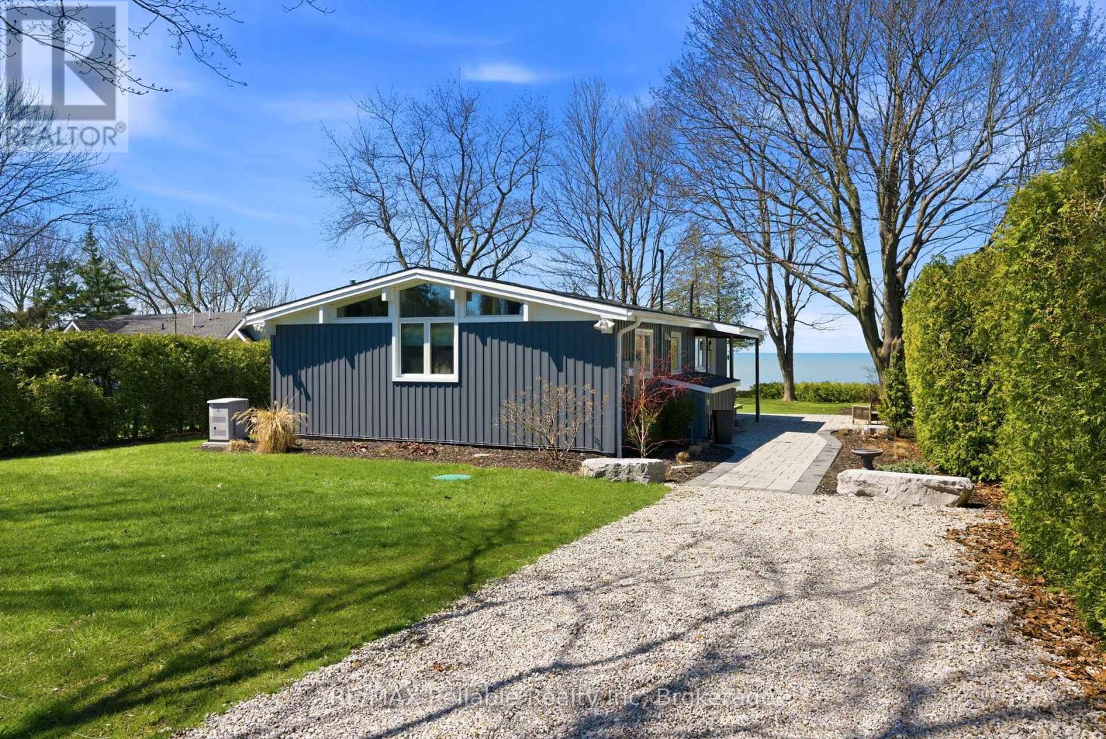 74207 HOMESTEAD HTS DRIVE, Bluewater, Ontario