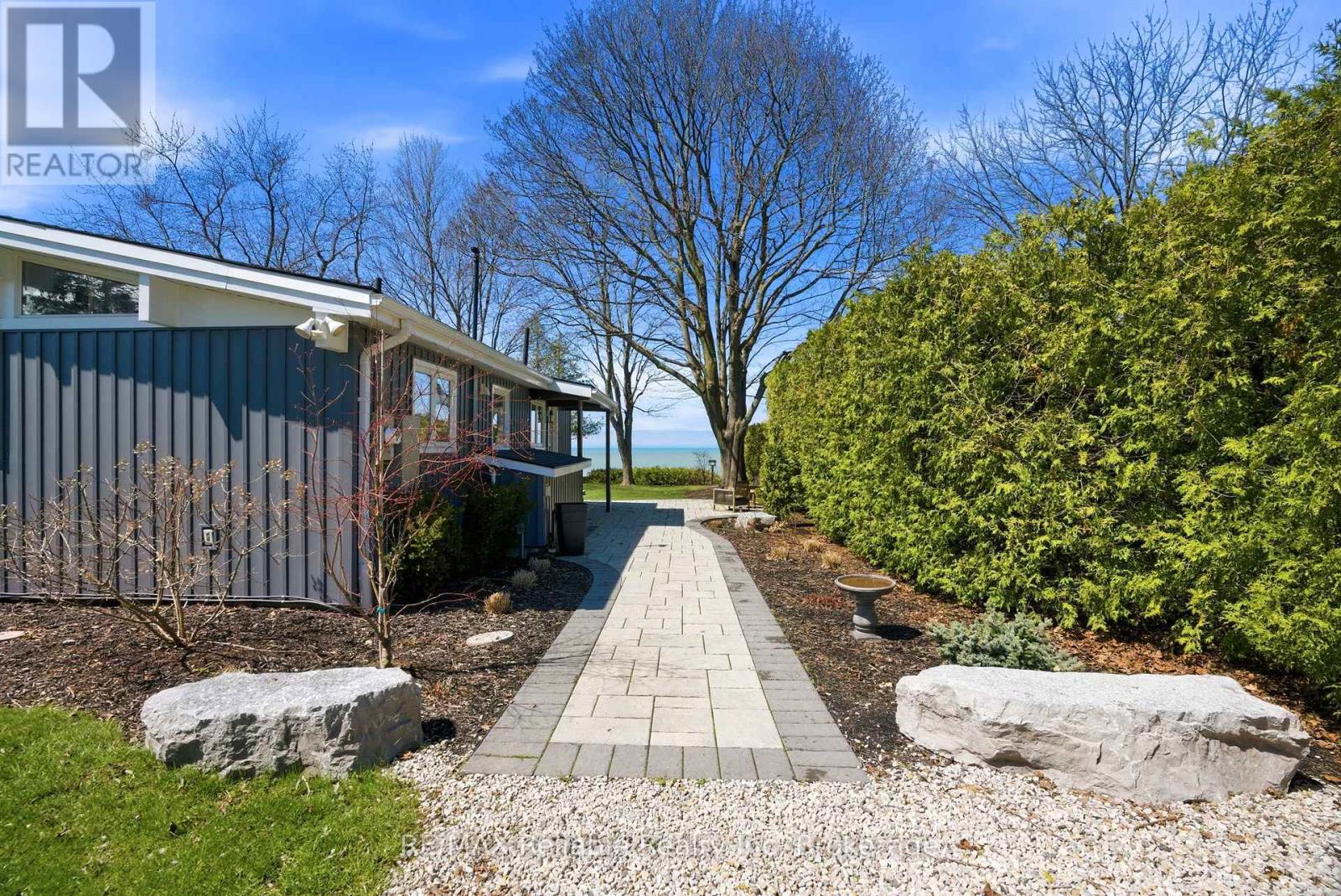 74207 Homestead Hts Drive, Bluewater, Ontario  N0M 1G0 - Photo 2 - X13016066