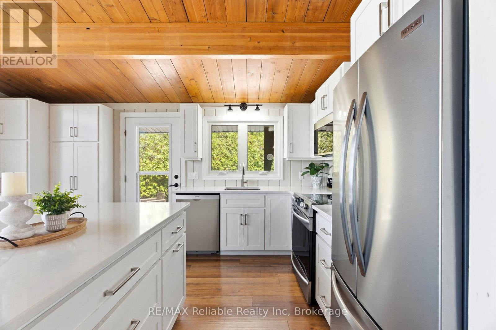 74207 Homestead Hts Drive, Bluewater, Ontario  N0M 1G0 - Photo 6 - X13016066