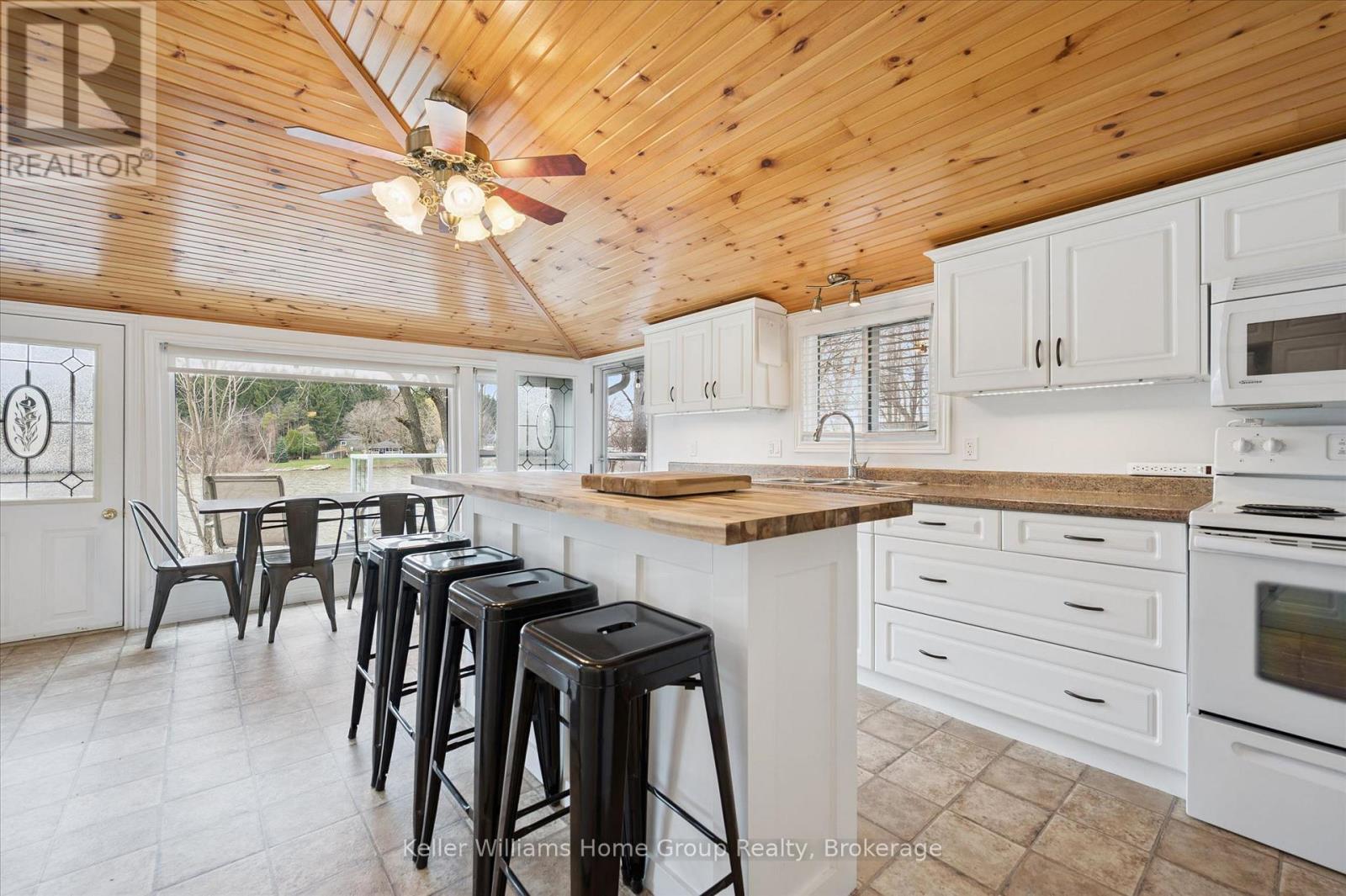 973 Road 10 West, Mapleton, Ontario  N0G 1P0 - Photo 17 - X13016114