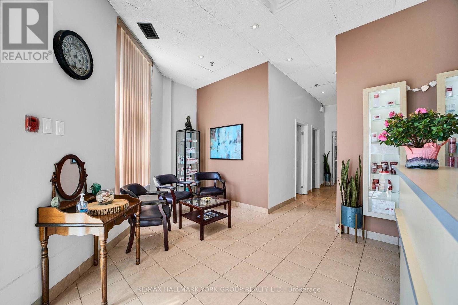 A17 - 2012 Sheppard Avenue E, Toronto, Ontario  M2J 5B3 - Photo 10 - C13016052