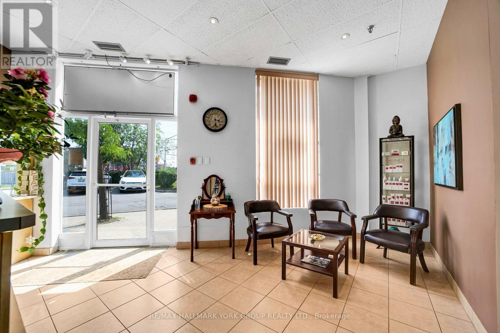 A17 - 2012 Sheppard Avenue E, Toronto, Ontario  M2J 5B3 - Photo 13 - C13016052