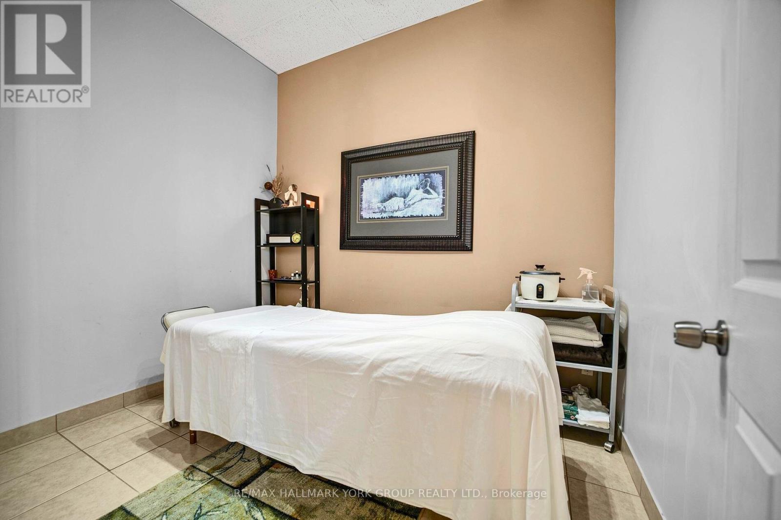 A17 - 2012 Sheppard Avenue E, Toronto, Ontario  M2J 5B3 - Photo 23 - C13016052