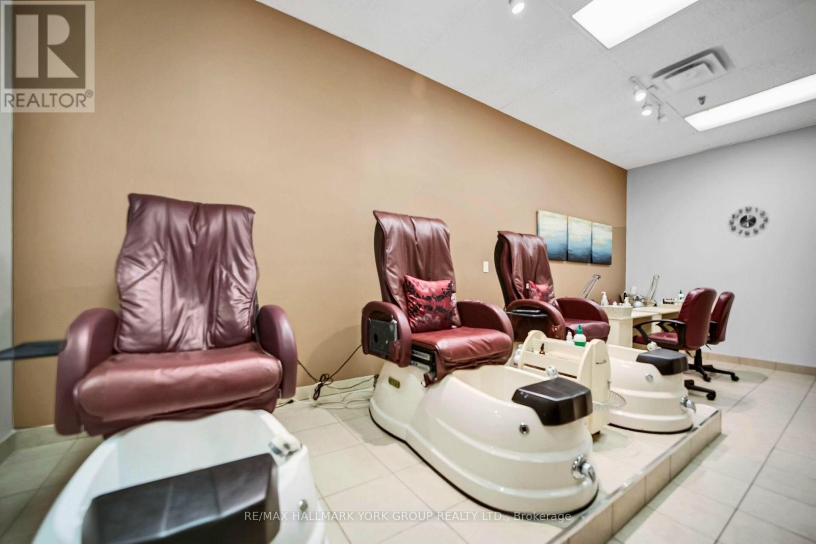 A17 - 2012 Sheppard Avenue E, Toronto, Ontario  M2J 5B3 - Photo 25 - C13016052