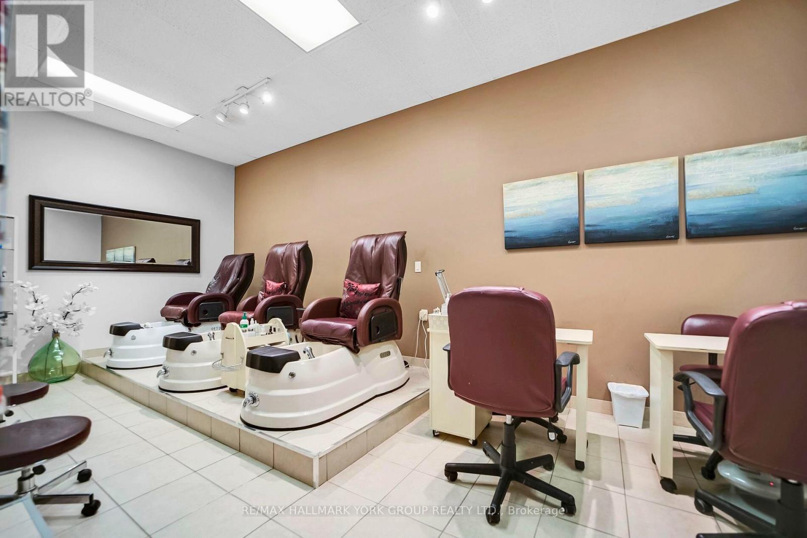 A17 - 2012 Sheppard Avenue E, Toronto, Ontario  M2J 5B3 - Photo 26 - C13016052