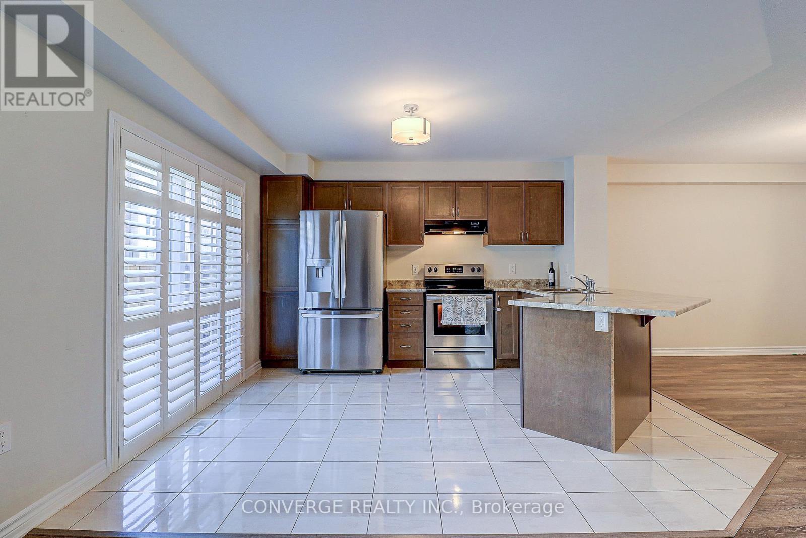 2434 Moonlight Crescent, Pickering, Ontario  L1X 0E9 - Photo 5 - E13016042