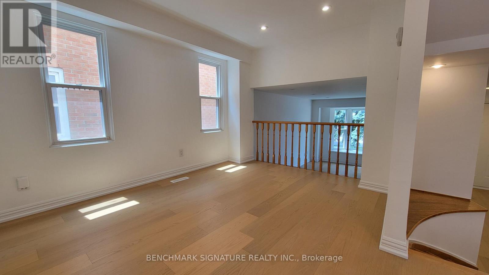 35 Wintermute Boulevard, Toronto, Ontario  M1W 3M5 - Photo 12 - E13016046