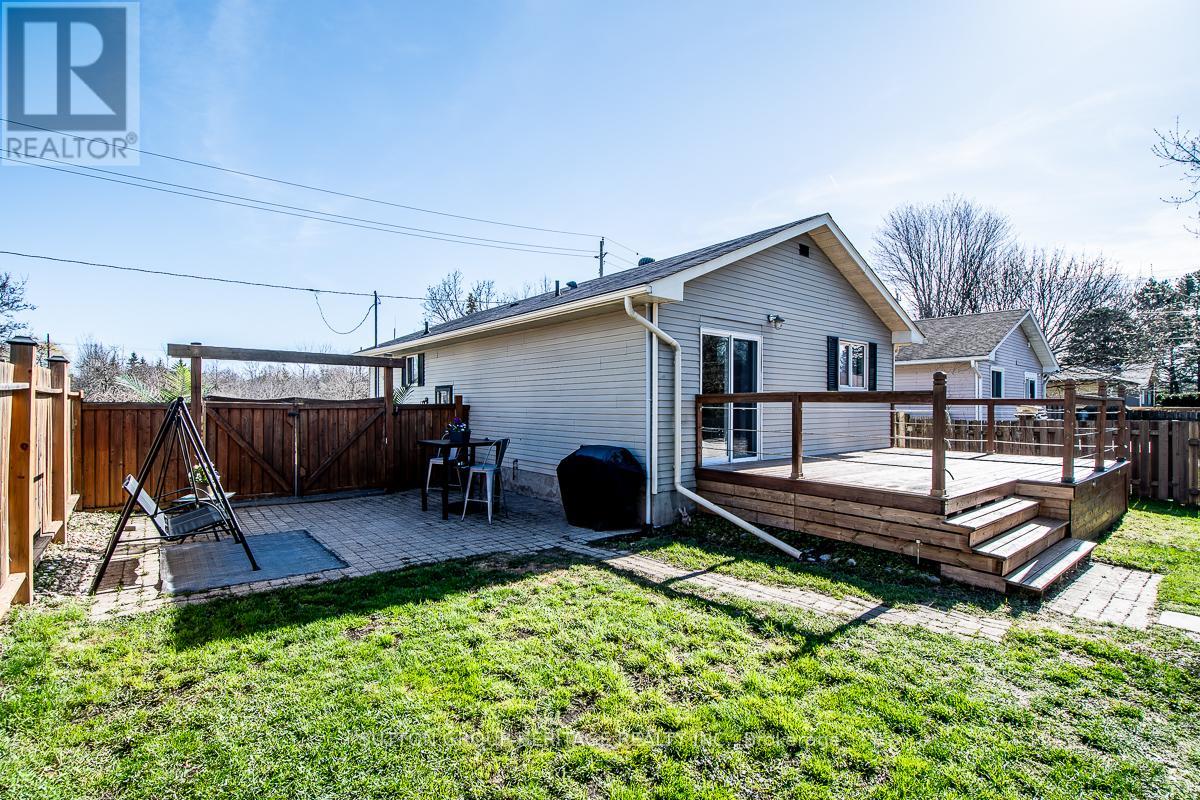 202 Willis Avenue, Whitby, Ontario  L1N 9J9 - Photo 28 - E13016132