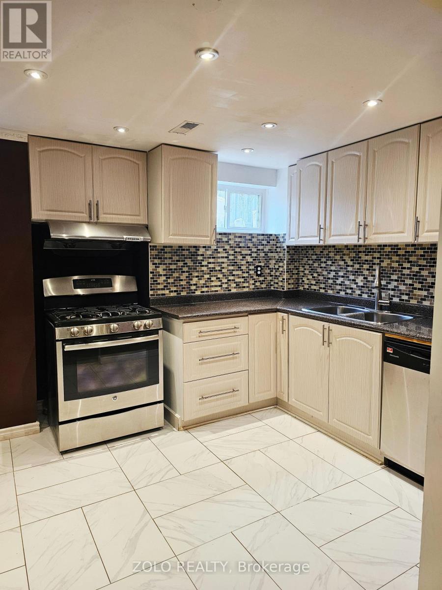 39 Atherton Avenue, Ajax, Ontario  L1T 4X7 - Photo 19 - E13015278