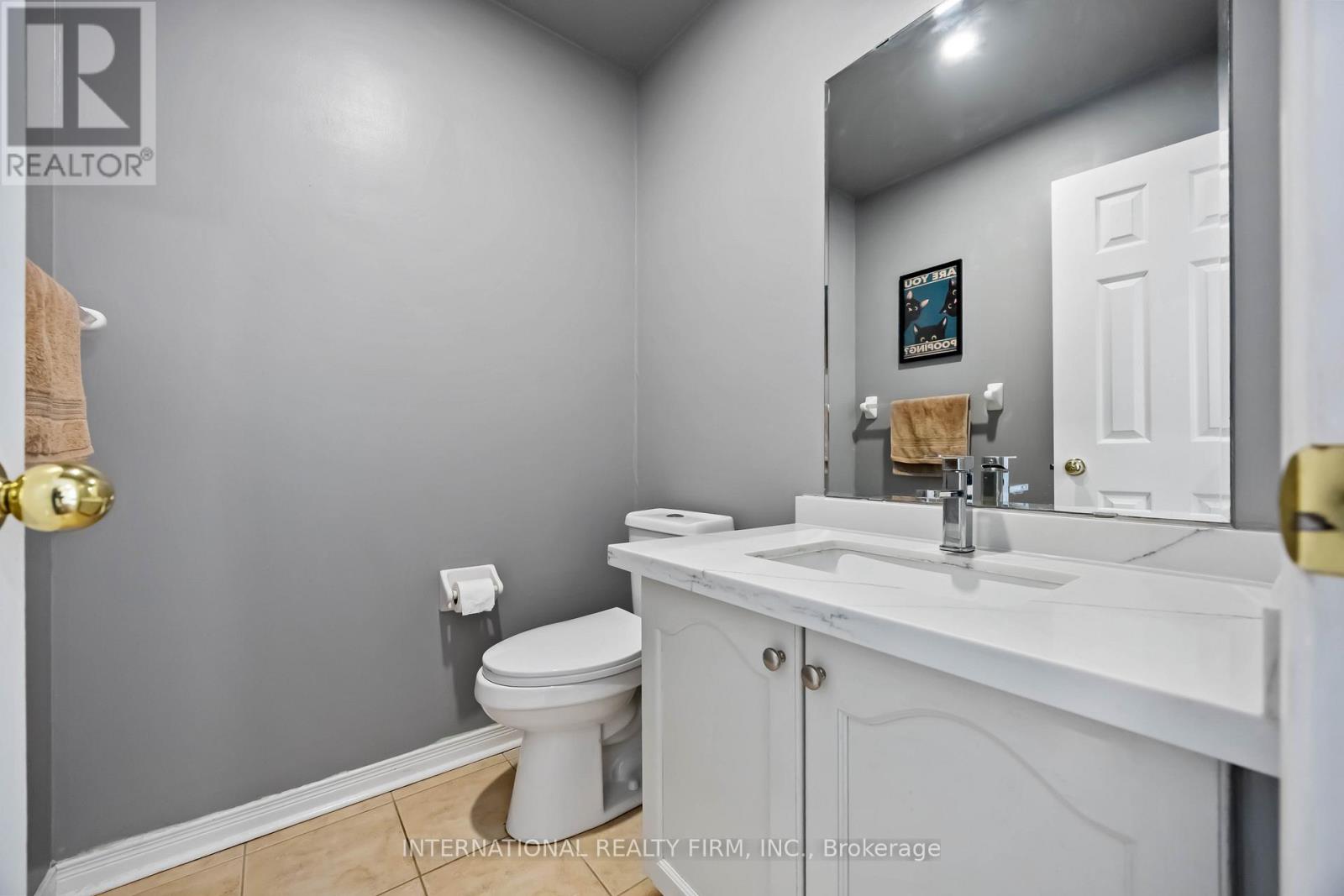 340 Flagstone Way, Newmarket, Ontario  L3X 2R8 - Photo 9 - N13016034