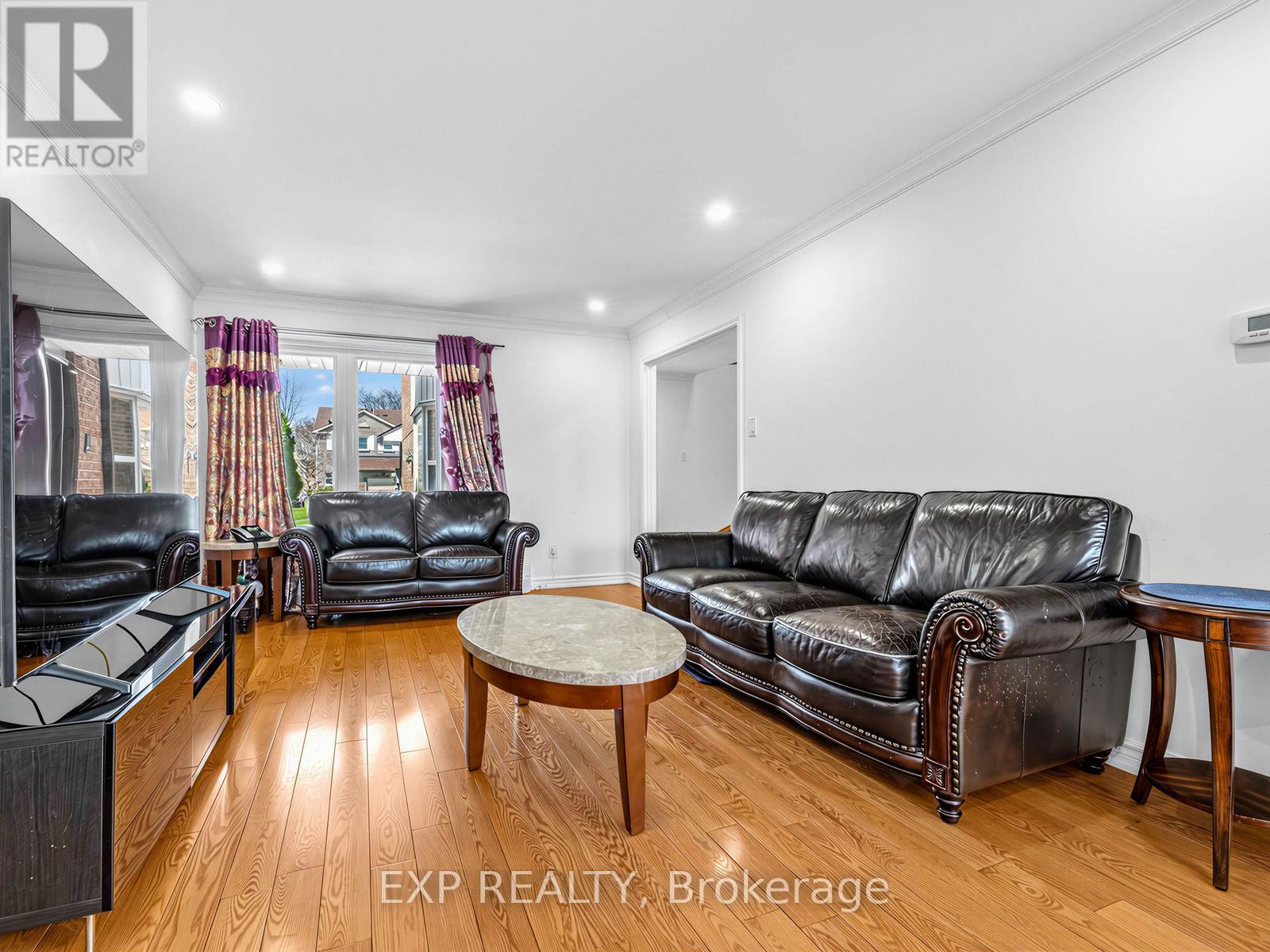 125 Green Bush Crescent, Vaughan, Ontario  L4J 5M3 - Photo 9 - N13016096