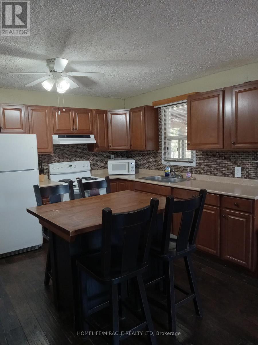 2 Della Street, Georgina, Ontario  L0E 1R0 - Photo 13 - N13016138