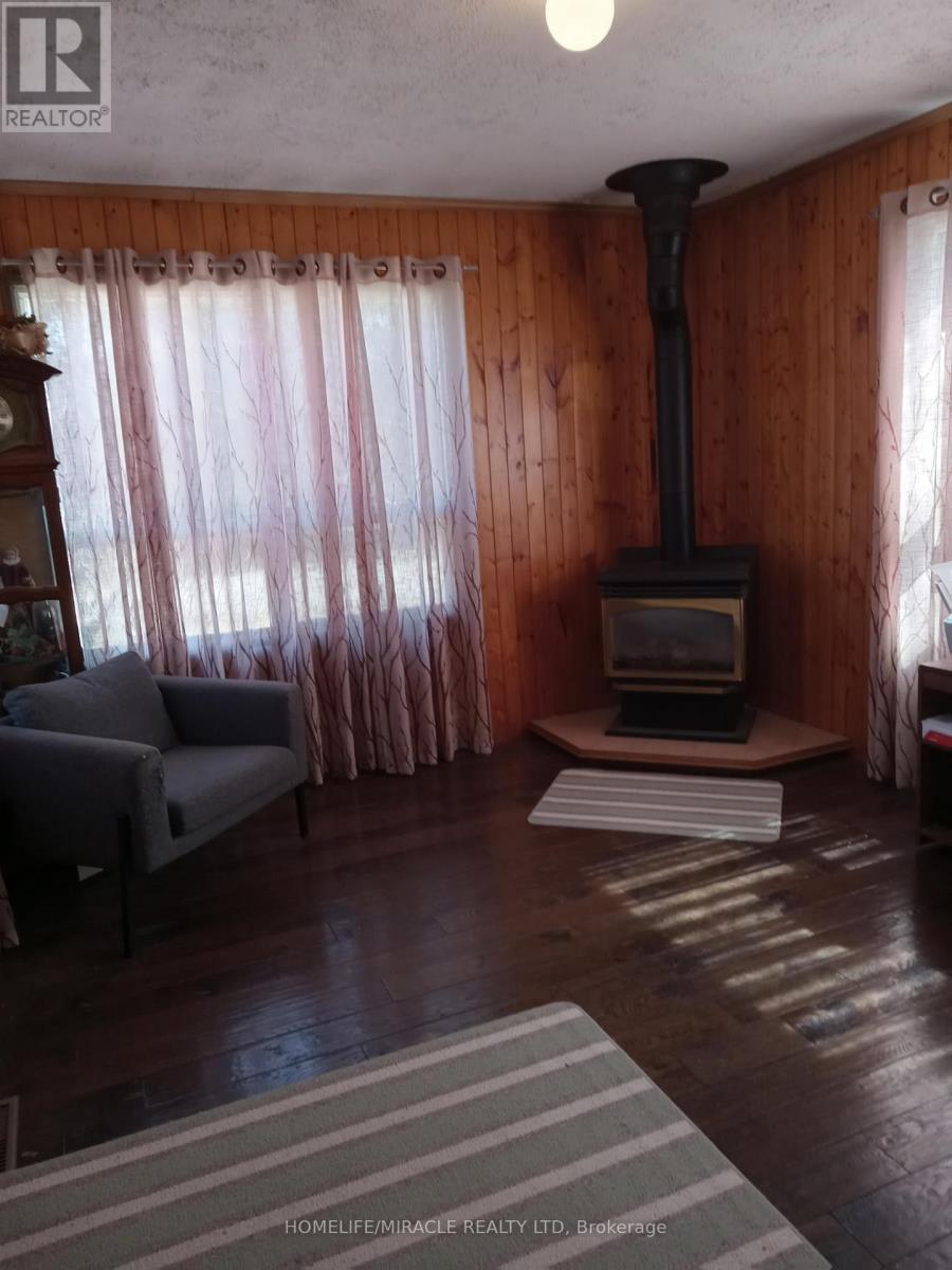 2 Della Street, Georgina, Ontario  L0E 1R0 - Photo 25 - N13016138