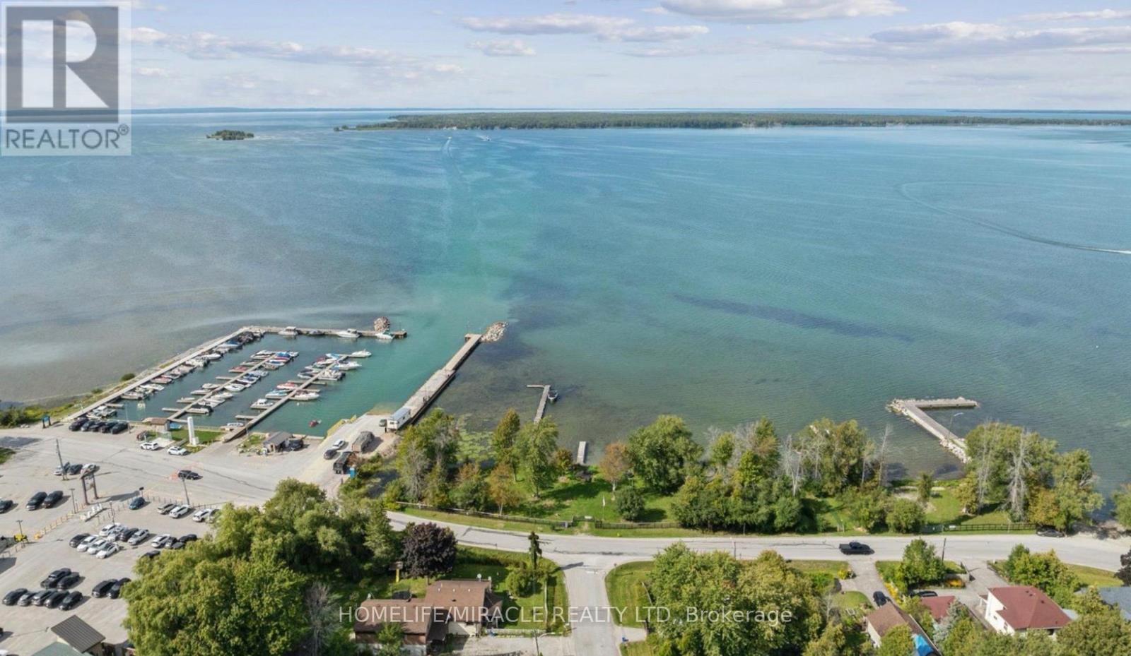 2 Della Street, Georgina, Ontario  L0E 1R0 - Photo 3 - N13016138